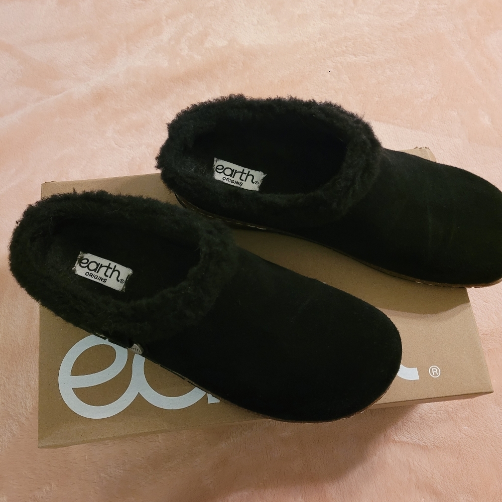 Womens Earth Origins Elena Black Slides Clogs Slippers Black Lined 8.5